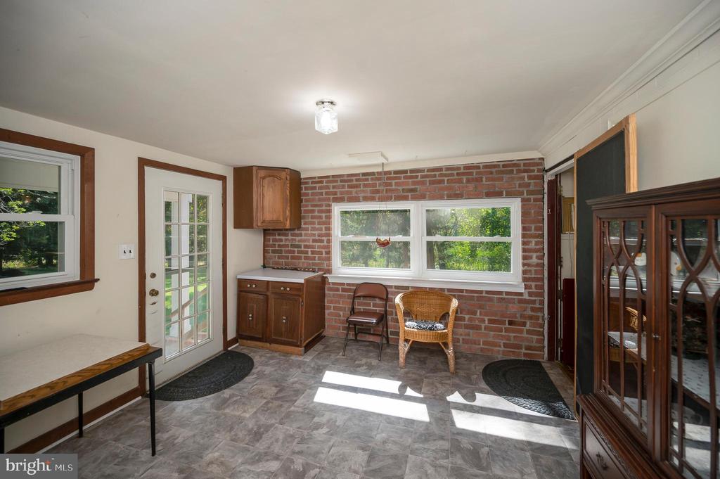 31934 INDIANTOWN RD, LOCUST GROVE, Virginia 22508, 3 Bedrooms Bedrooms, ,2 BathroomsBathrooms,Residential,31934 INDIANTOWN RD,VAOR2013506 MLS # VAOR2013506