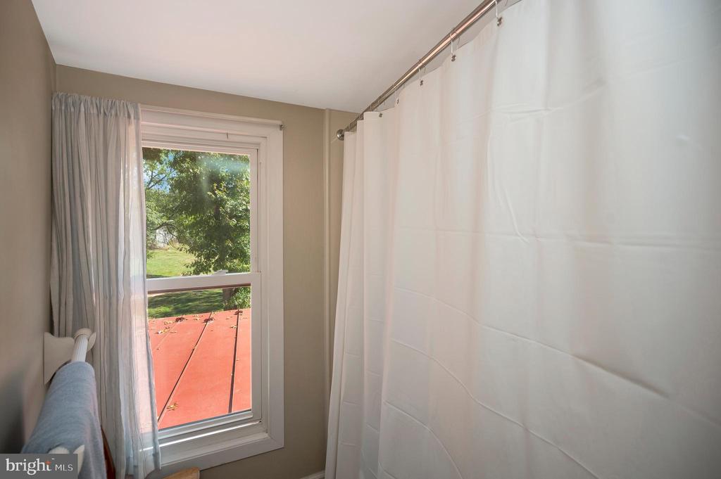 31934 INDIANTOWN RD, LOCUST GROVE, Virginia 22508, 3 Bedrooms Bedrooms, ,2 BathroomsBathrooms,Residential,31934 INDIANTOWN RD,VAOR2013506 MLS # VAOR2013506