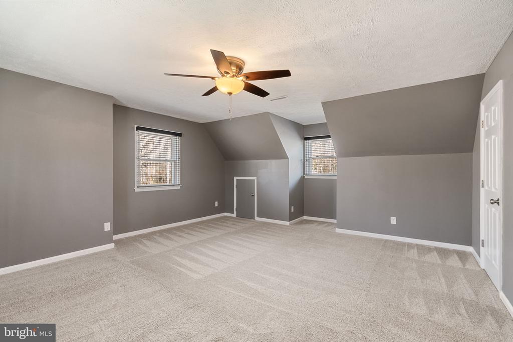 19190 HIDDEN LN, JEFFERSONTON, Virginia 22724, 3 Bedrooms Bedrooms, ,2 BathroomsBathrooms,Residential,19190 HIDDEN LN,VACU2012978 MLS # VACU2012978