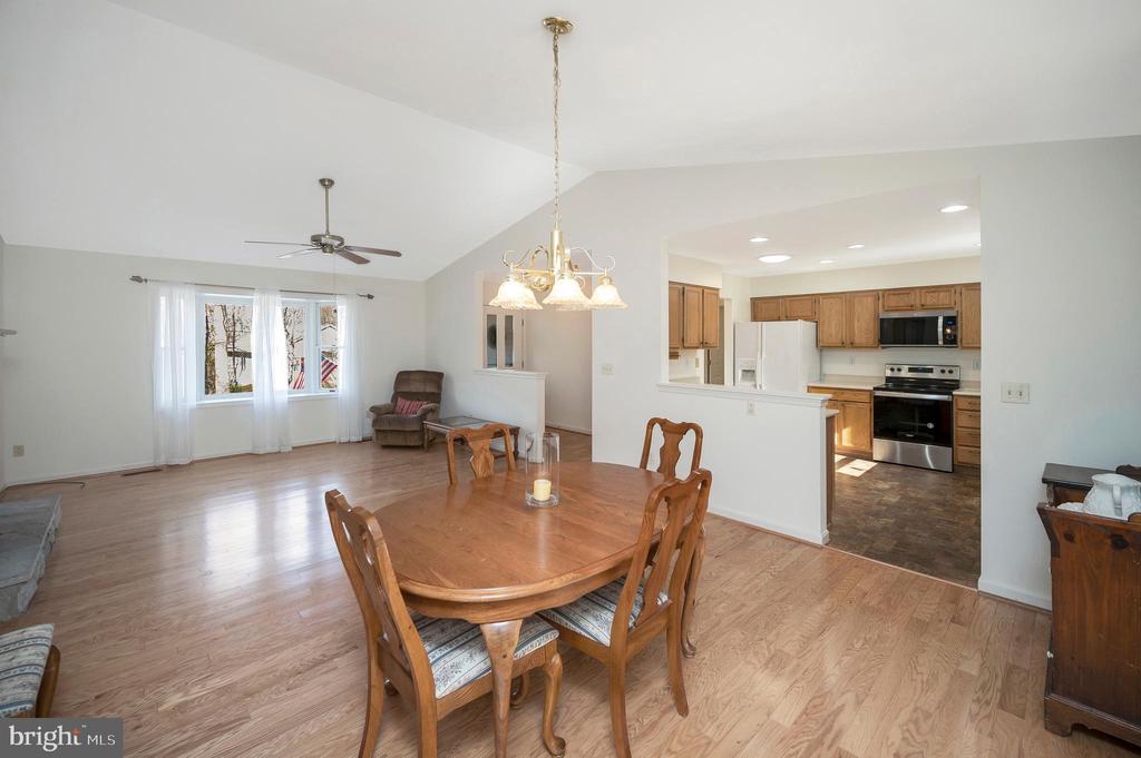 821 EASTOVER PKWY, LOCUST GROVE, Virginia 22508, 3 Bedrooms Bedrooms, ,2 BathroomsBathrooms,Residential,821 EASTOVER PKWY,VAOR2013590 MLS # VAOR2013590