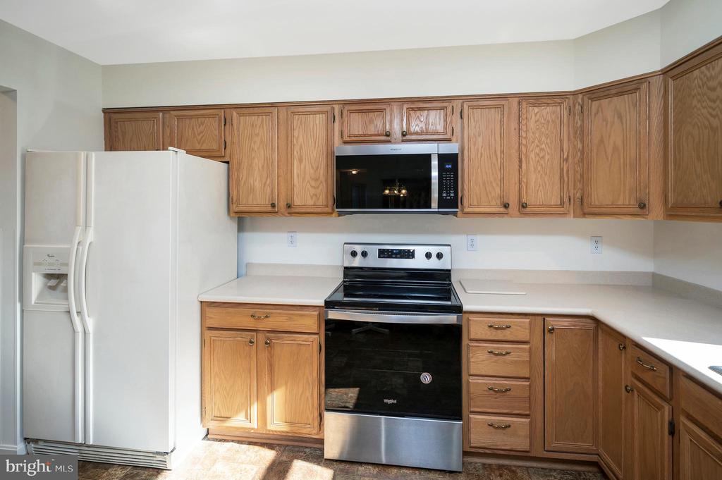 821 EASTOVER PKWY, LOCUST GROVE, Virginia 22508, 3 Bedrooms Bedrooms, ,2 BathroomsBathrooms,Residential,821 EASTOVER PKWY,VAOR2013590 MLS # VAOR2013590