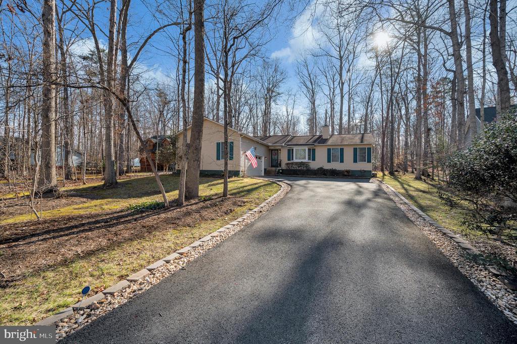 821 EASTOVER PKWY, LOCUST GROVE, Virginia 22508, 3 Bedrooms Bedrooms, ,2 BathroomsBathrooms,Residential,821 EASTOVER PKWY,VAOR2013590 MLS # VAOR2013590