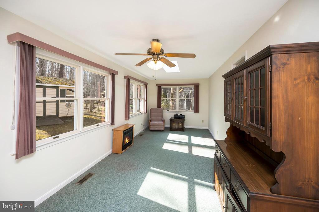 821 EASTOVER PKWY, LOCUST GROVE, Virginia 22508, 3 Bedrooms Bedrooms, ,2 BathroomsBathrooms,Residential,821 EASTOVER PKWY,VAOR2013590 MLS # VAOR2013590