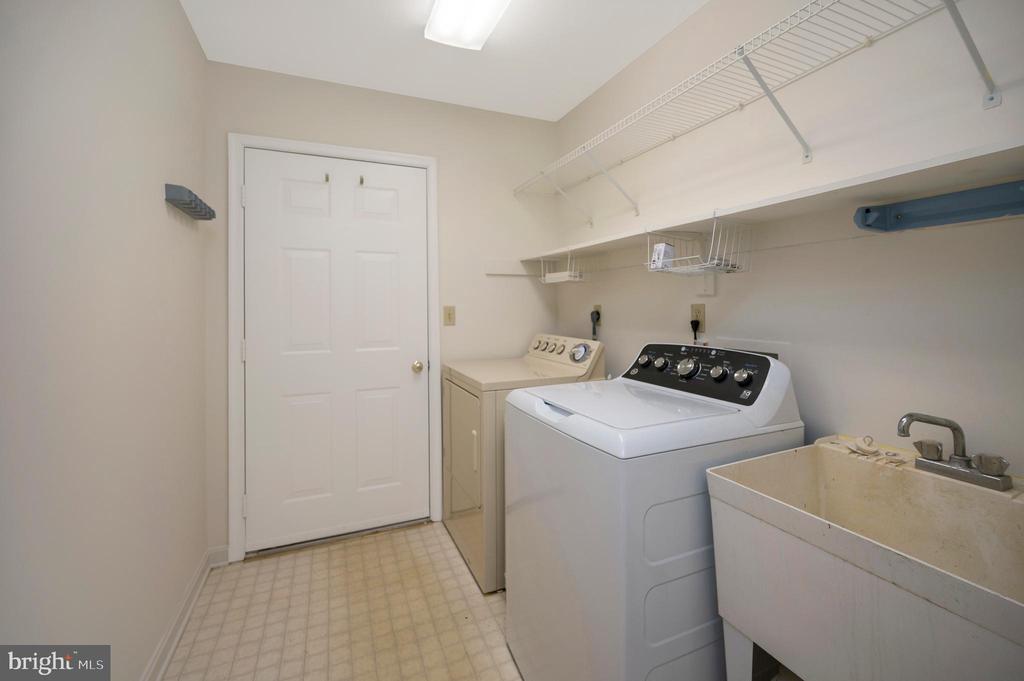 821 EASTOVER PKWY, LOCUST GROVE, Virginia 22508, 3 Bedrooms Bedrooms, ,2 BathroomsBathrooms,Residential,821 EASTOVER PKWY,VAOR2013590 MLS # VAOR2013590