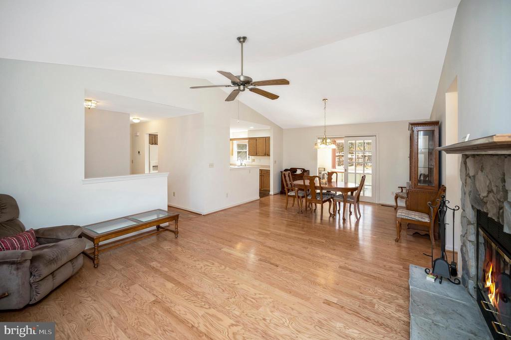 821 EASTOVER PKWY, LOCUST GROVE, Virginia 22508, 3 Bedrooms Bedrooms, ,2 BathroomsBathrooms,Residential,821 EASTOVER PKWY,VAOR2013590 MLS # VAOR2013590