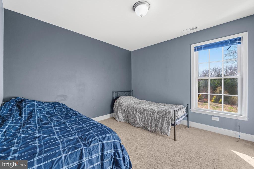 10206 TALLEY RD, SPOTSYLVANIA, Virginia 22553, 5 Bedrooms Bedrooms, ,3 BathroomsBathrooms,Residential,10206 TALLEY RD,VASP2040072 MLS # VASP2040072