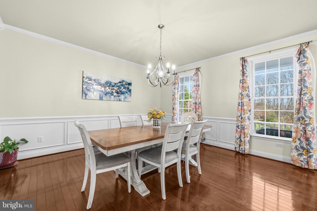 10206 TALLEY RD, SPOTSYLVANIA, Virginia 22553, 5 Bedrooms Bedrooms, ,3 BathroomsBathrooms,Residential,10206 TALLEY RD,VASP2040072 MLS # VASP2040072