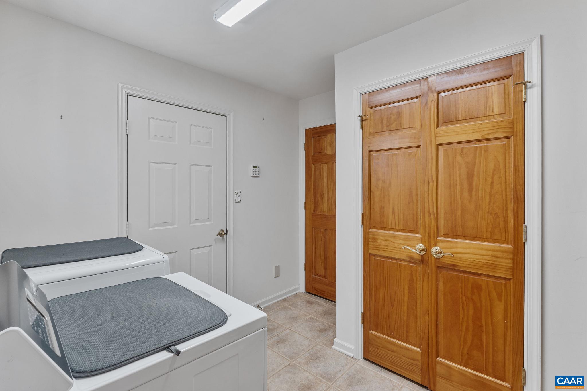 24 FLEETWOOD DR, PALMYRA, Virginia 22963, 4 Bedrooms Bedrooms, ,3 BathroomsBathrooms,Residential,24 FLEETWOOD DR,674343 MLS # 674343