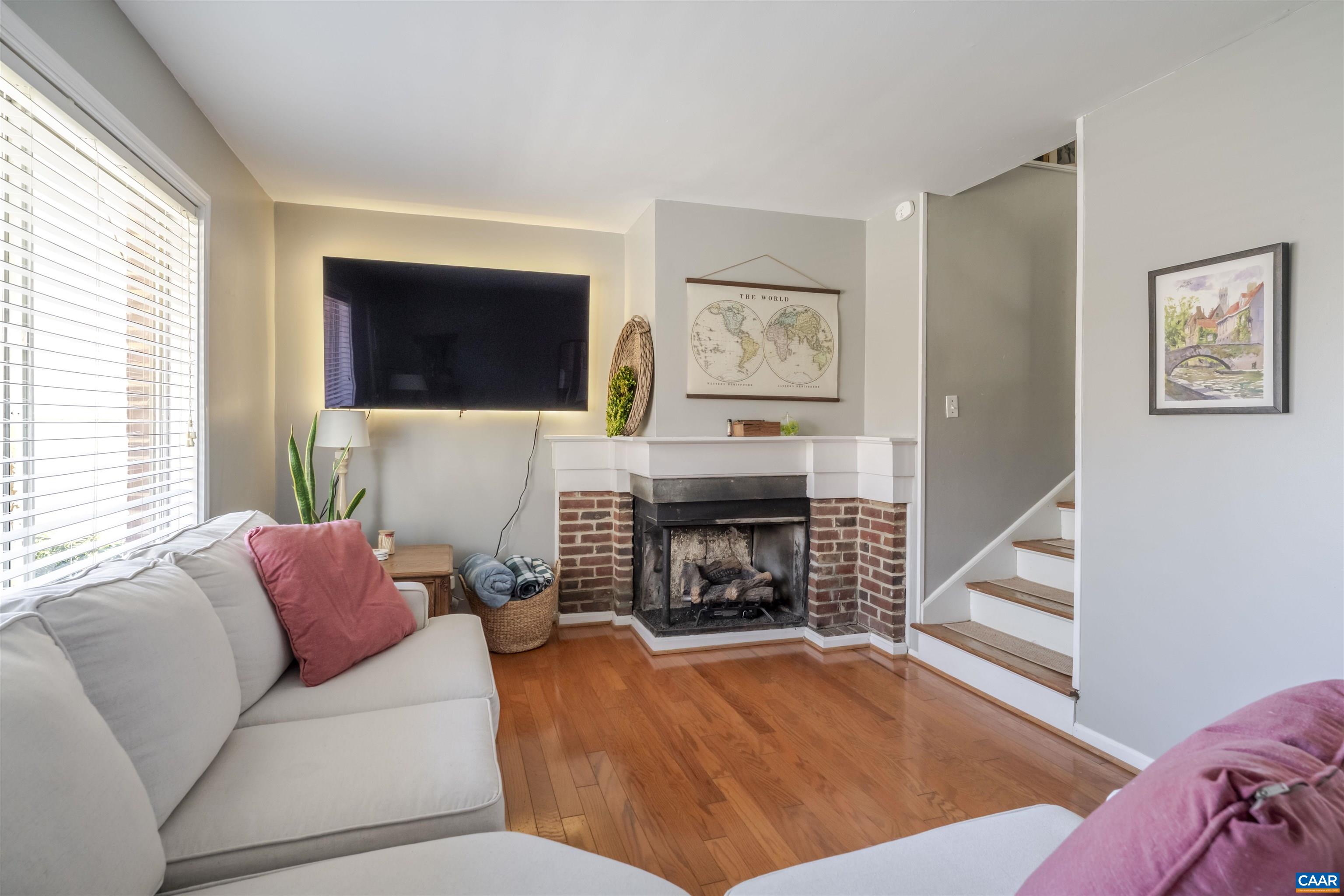 409 VALLEY ROAD EXT, CHARLOTTESVILLE, Virginia 22903, 3 Bedrooms Bedrooms, ,1 BathroomBathrooms,Residential,409 VALLEY ROAD EXT,674364 MLS # 674364