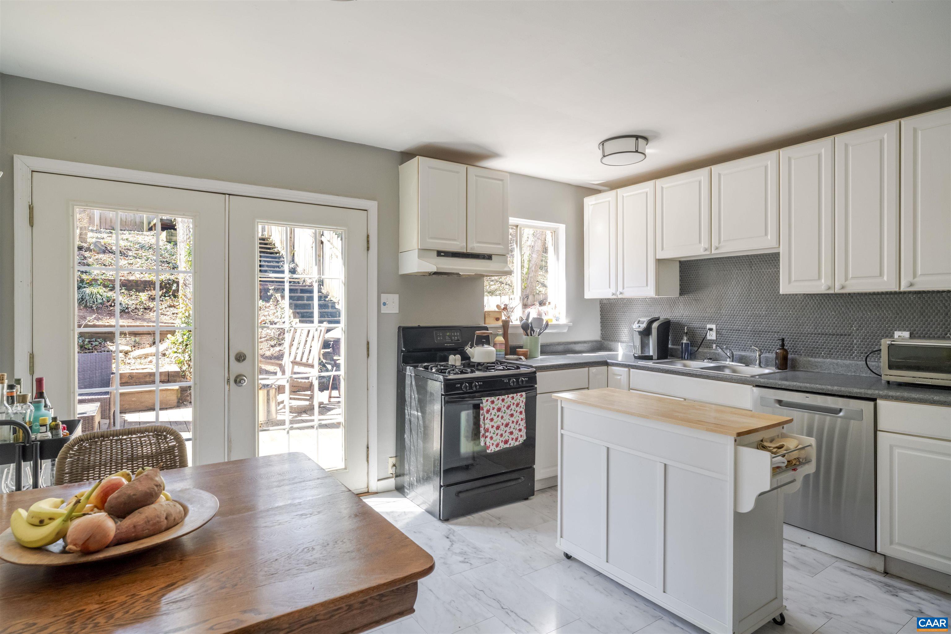 409 VALLEY ROAD EXT, CHARLOTTESVILLE, Virginia 22903, 3 Bedrooms Bedrooms, ,1 BathroomBathrooms,Residential,409 VALLEY ROAD EXT,674364 MLS # 674364