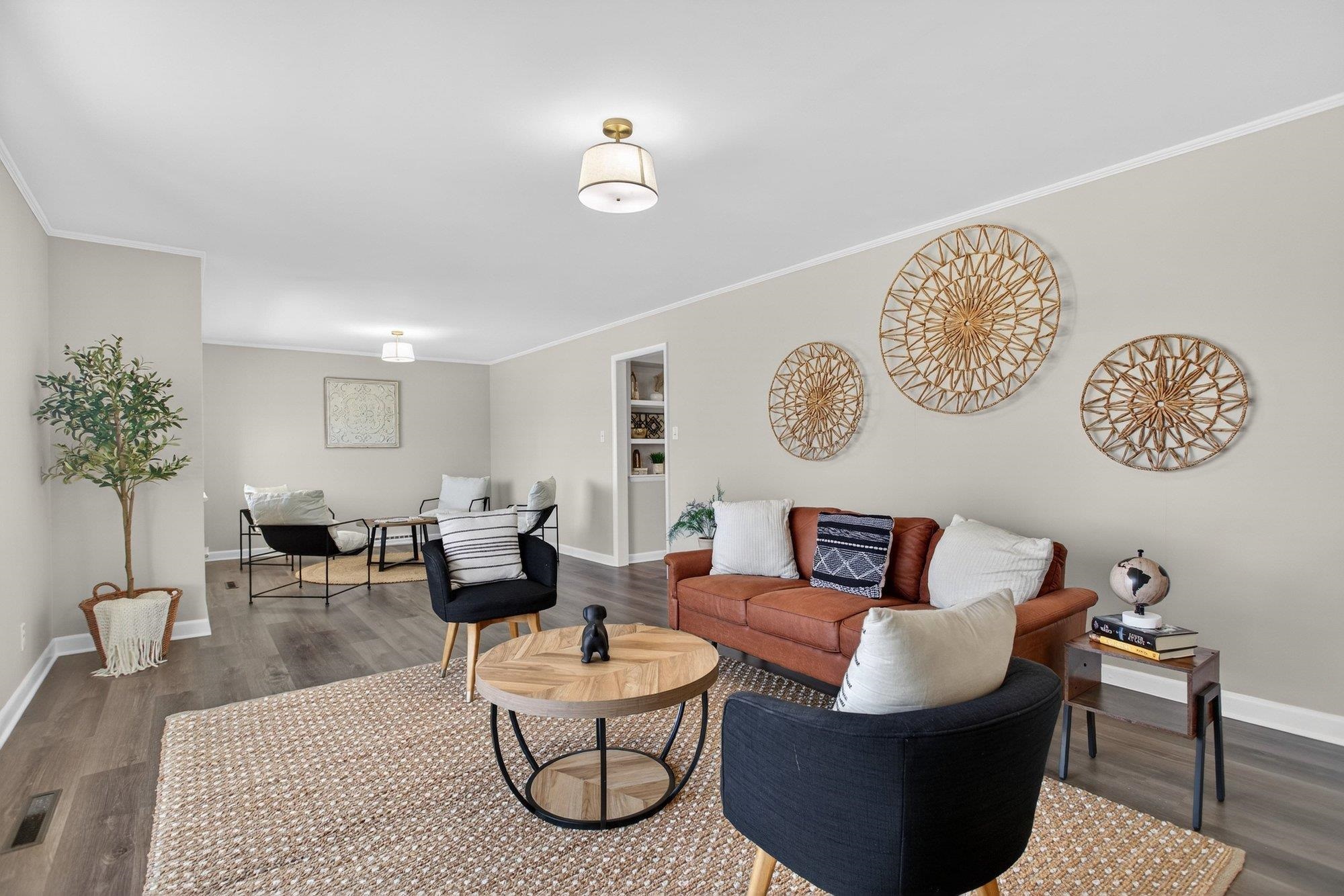 100 MONUMENT AVE, HARRISONBURG, Virginia 22801, 3 Bedrooms Bedrooms, ,2 BathroomsBathrooms,Residential,100 MONUMENT AVE,674450 MLS # 674450