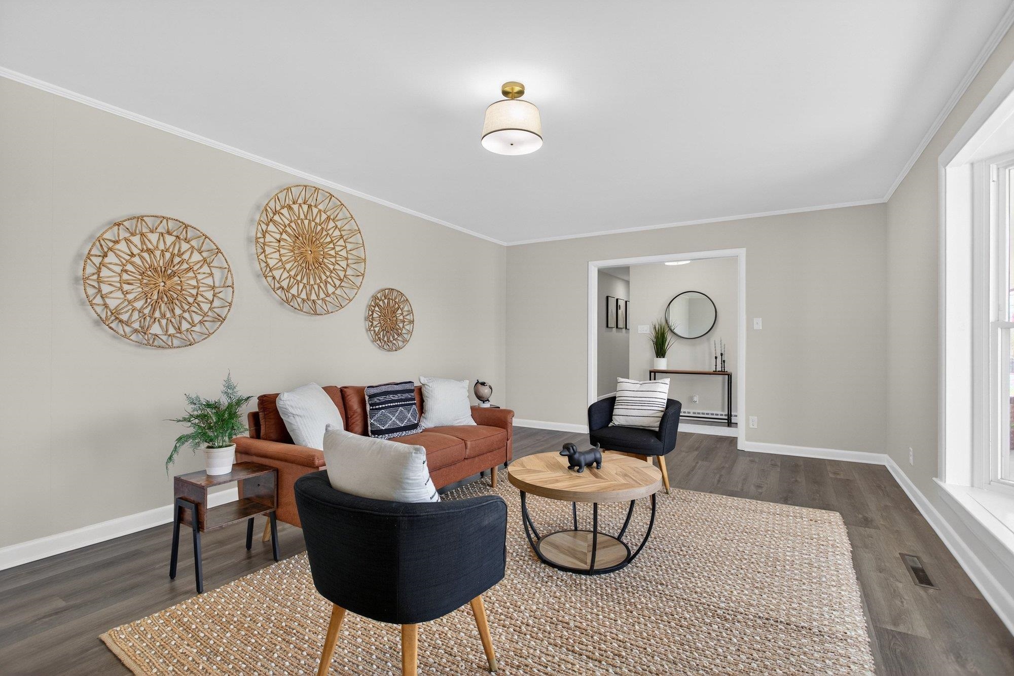 100 MONUMENT AVE, HARRISONBURG, Virginia 22801, 3 Bedrooms Bedrooms, ,2 BathroomsBathrooms,Residential,100 MONUMENT AVE,674450 MLS # 674450