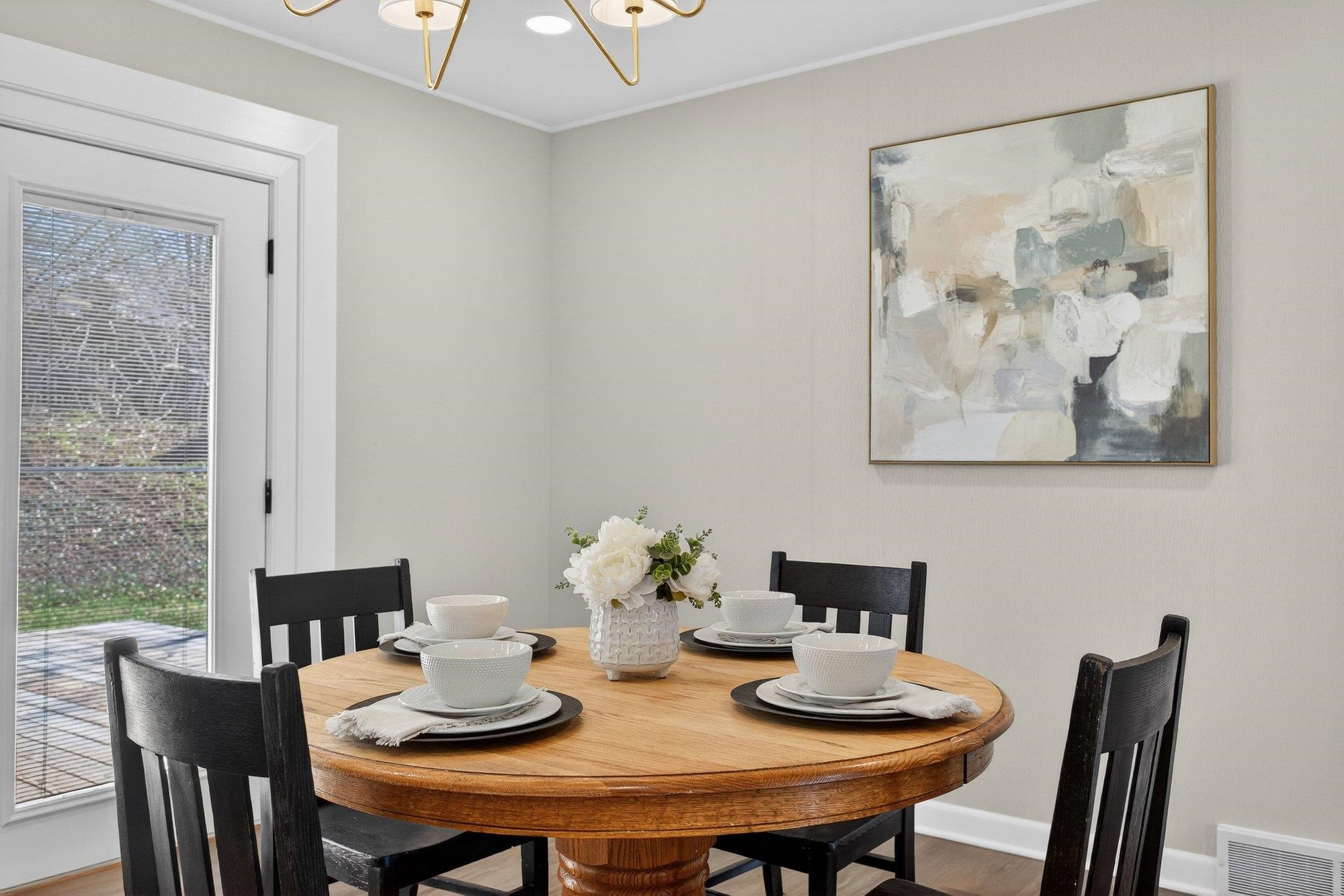 100 MONUMENT AVE, HARRISONBURG, Virginia 22801, 3 Bedrooms Bedrooms, ,2 BathroomsBathrooms,Residential,100 MONUMENT AVE,674450 MLS # 674450