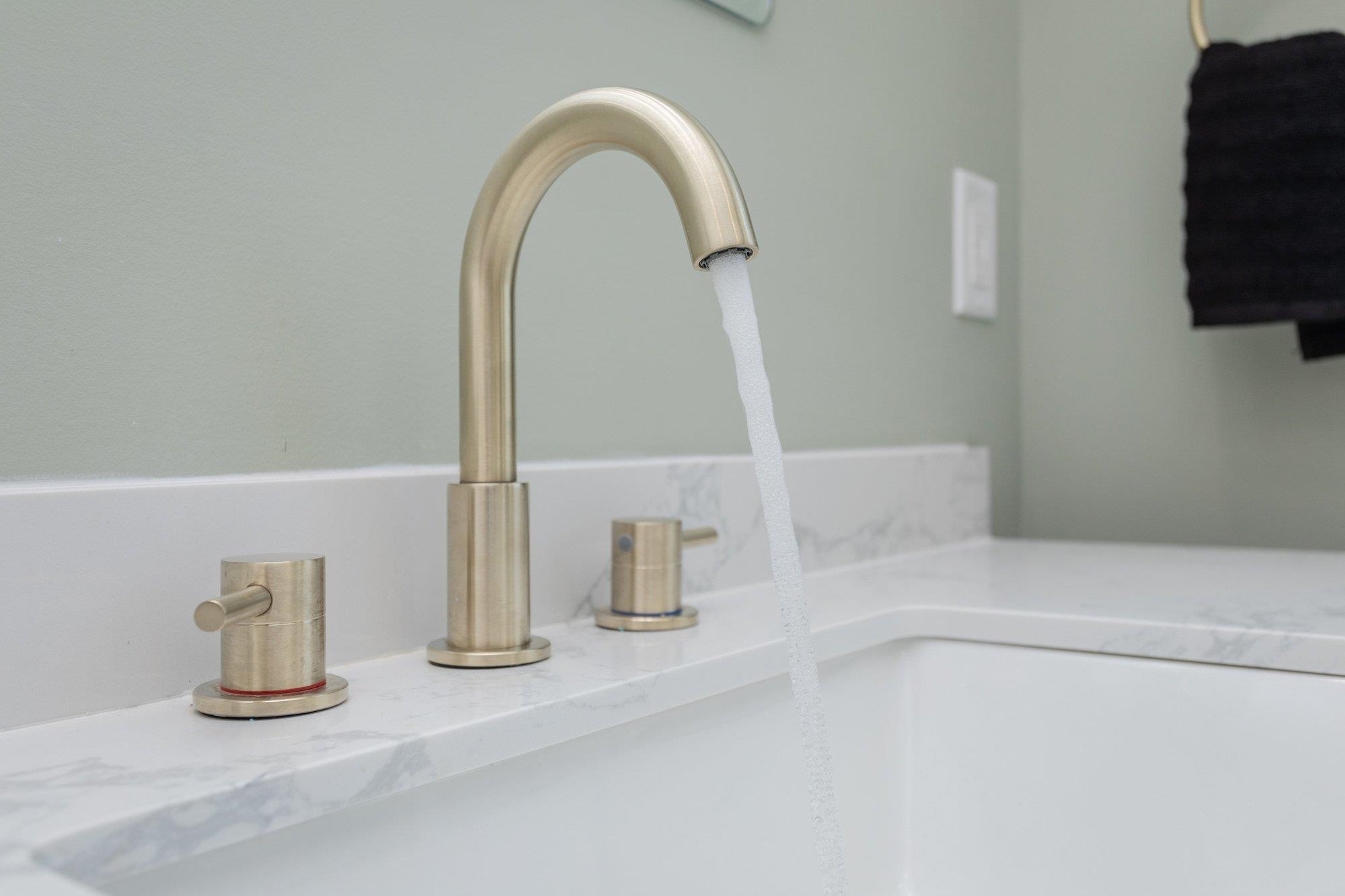 100 MONUMENT AVE, HARRISONBURG, Virginia 22801, 3 Bedrooms Bedrooms, ,2 BathroomsBathrooms,Residential,100 MONUMENT AVE,674450 MLS # 674450