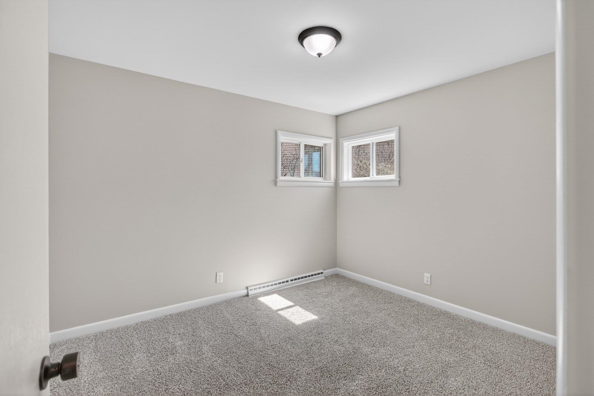 100 MONUMENT AVE, HARRISONBURG, Virginia 22801, 3 Bedrooms Bedrooms, ,2 BathroomsBathrooms,Residential,100 MONUMENT AVE,674450 MLS # 674450