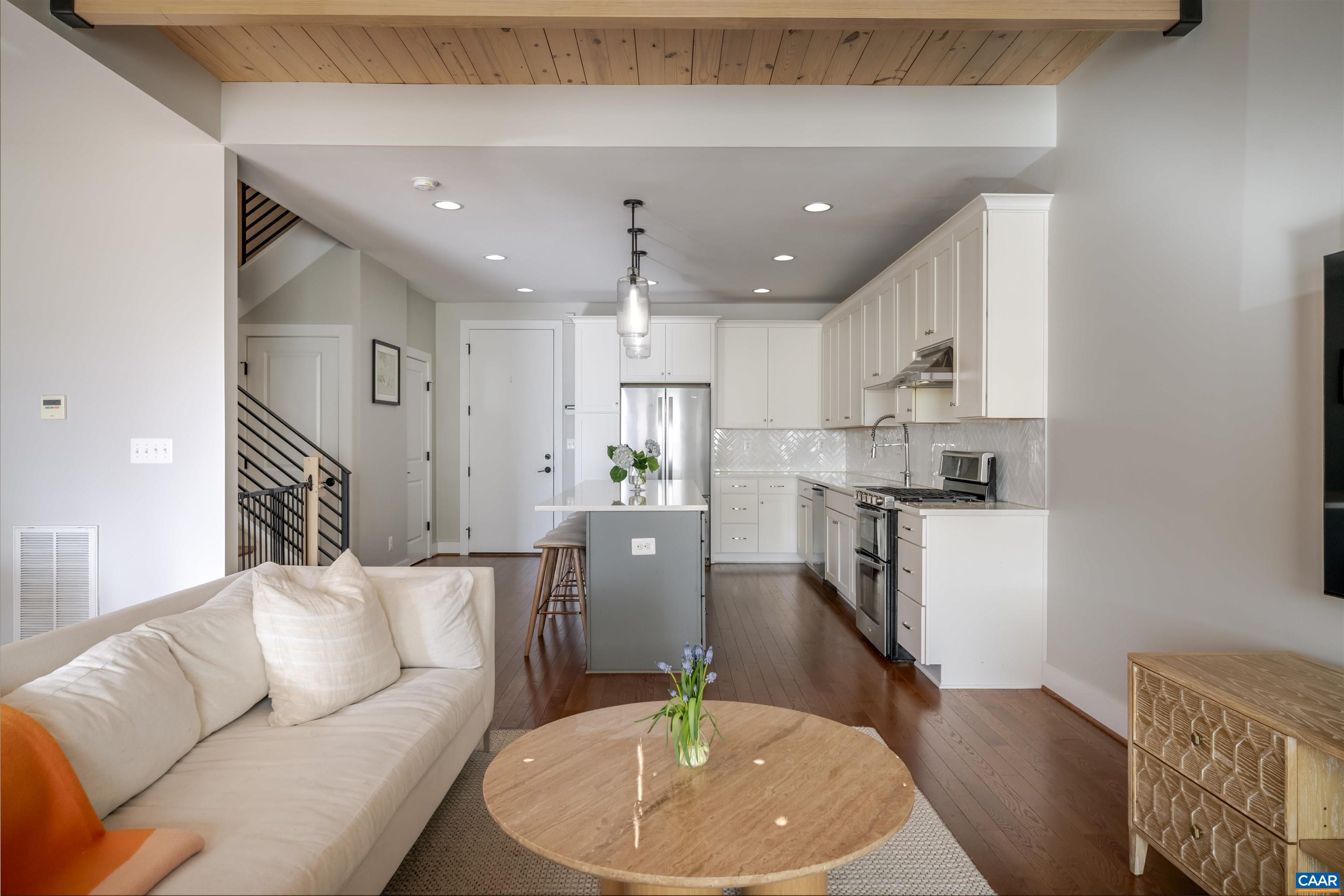 575 LOCHLYN HILL DR, CHARLOTTESVILLE, Virginia 22901, 3 Bedrooms Bedrooms, ,2 BathroomsBathrooms,Residential,575 LOCHLYN HILL DR,674463 MLS # 674463