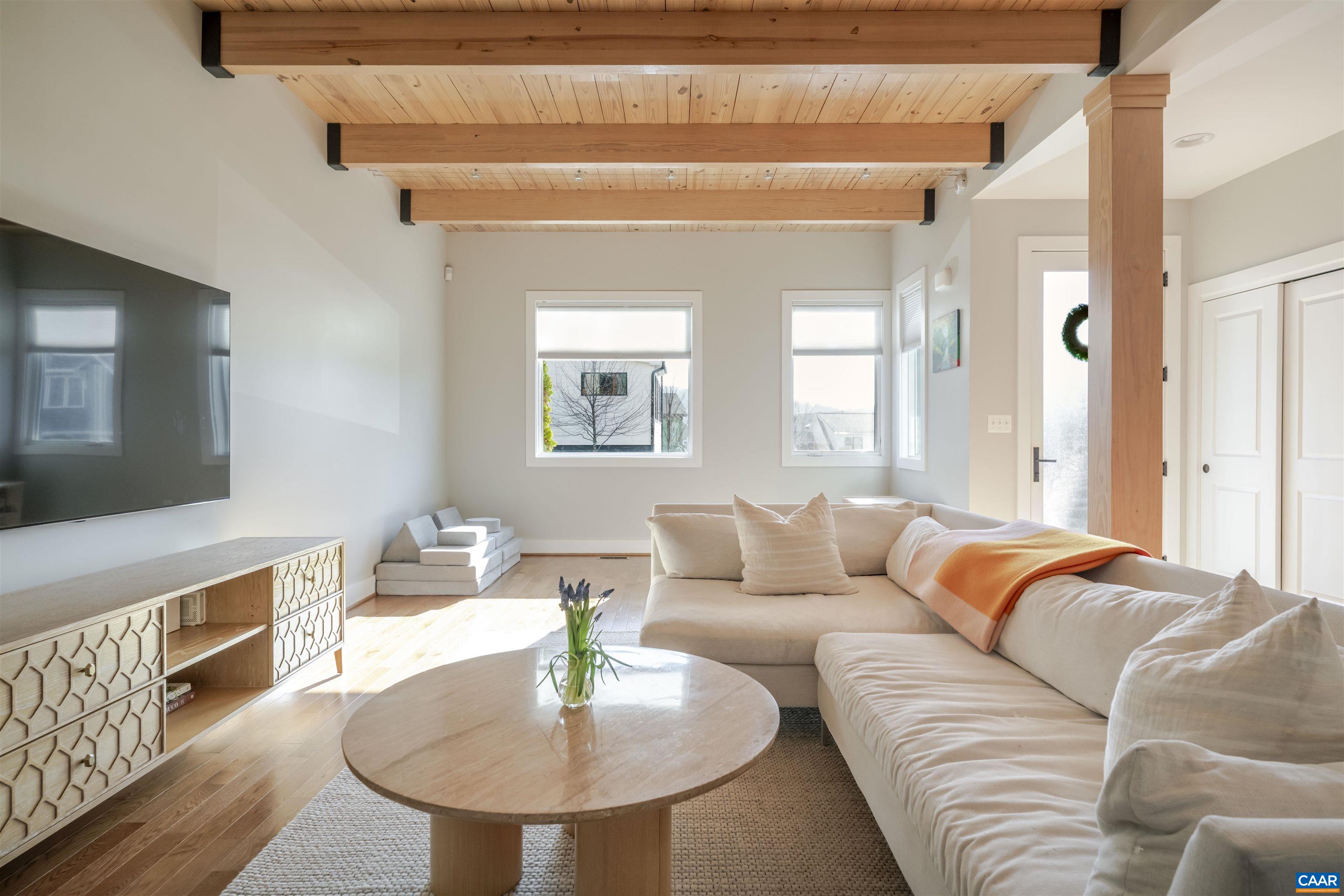 575 LOCHLYN HILL DR, CHARLOTTESVILLE, Virginia 22901, 3 Bedrooms Bedrooms, ,2 BathroomsBathrooms,Residential,575 LOCHLYN HILL DR,674463 MLS # 674463