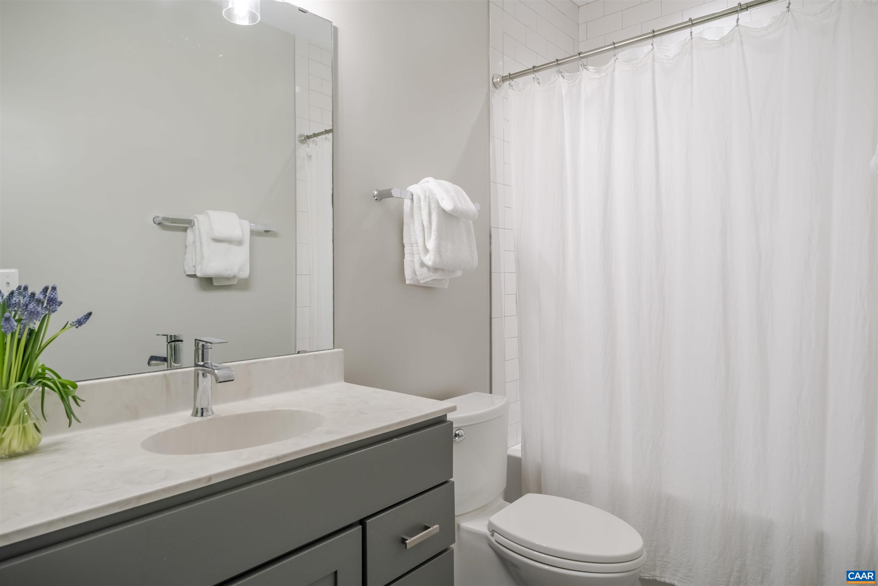 575 LOCHLYN HILL DR, CHARLOTTESVILLE, Virginia 22901, 3 Bedrooms Bedrooms, ,2 BathroomsBathrooms,Residential,575 LOCHLYN HILL DR,674463 MLS # 674463