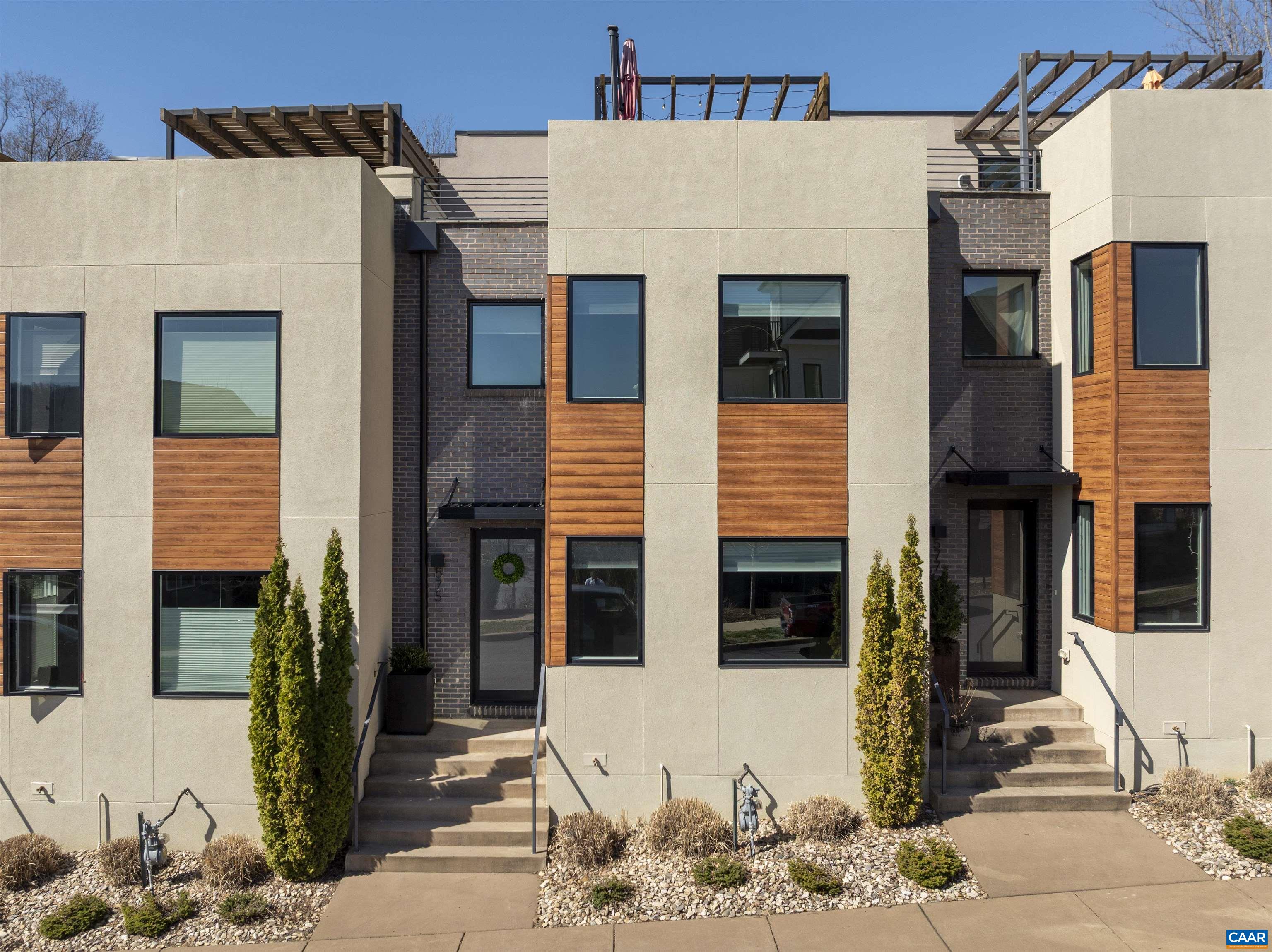 575 LOCHLYN HILL DR, CHARLOTTESVILLE, Virginia 22901, 3 Bedrooms Bedrooms, ,2 BathroomsBathrooms,Residential,575 LOCHLYN HILL DR,674463 MLS # 674463