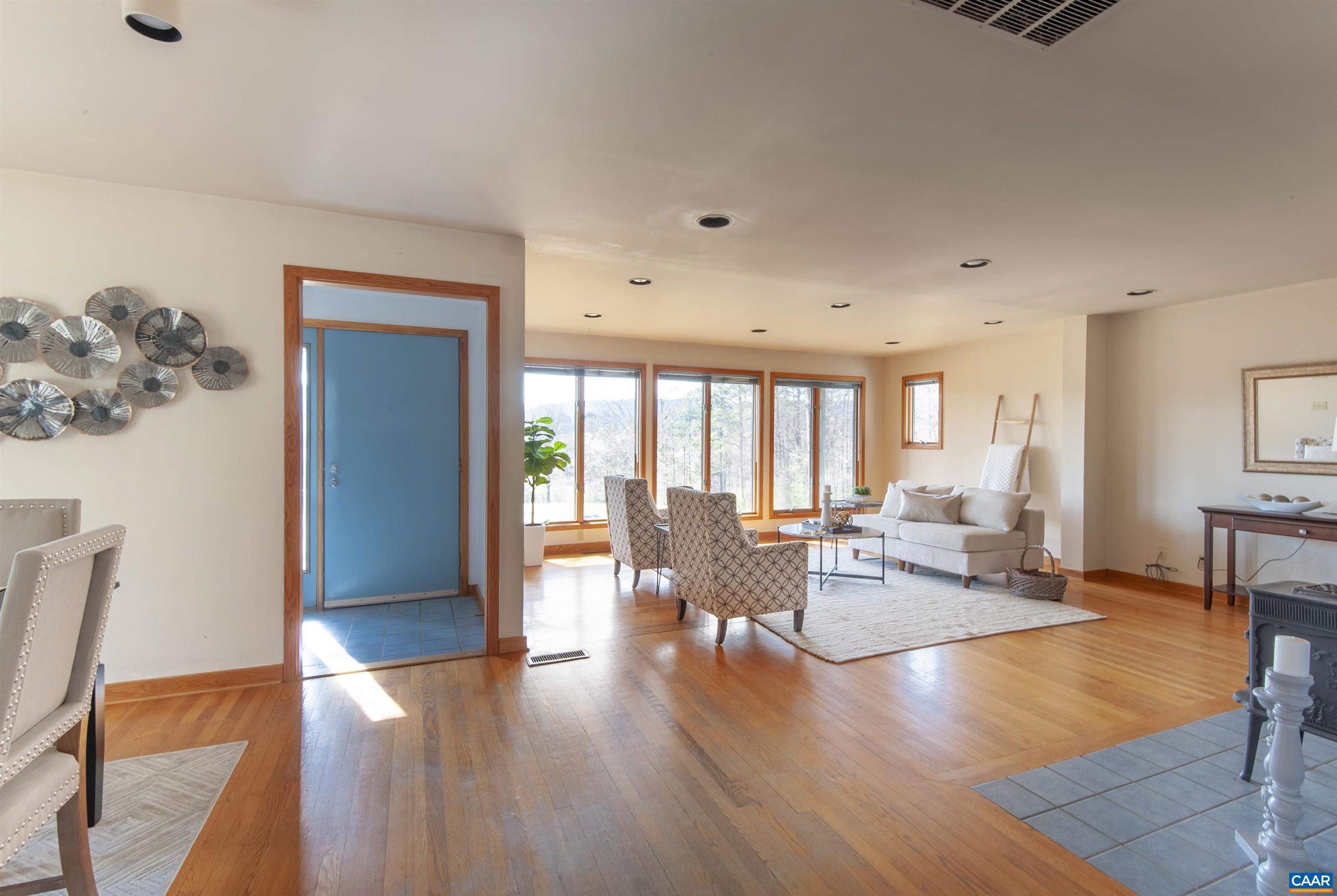 8268 DICK WOODS RD, AFTON, Virginia 22920, 3 Bedrooms Bedrooms, ,2 BathroomsBathrooms,Residential,Squirrel Hill,8268 DICK WOODS RD,674468 MLS # 674468