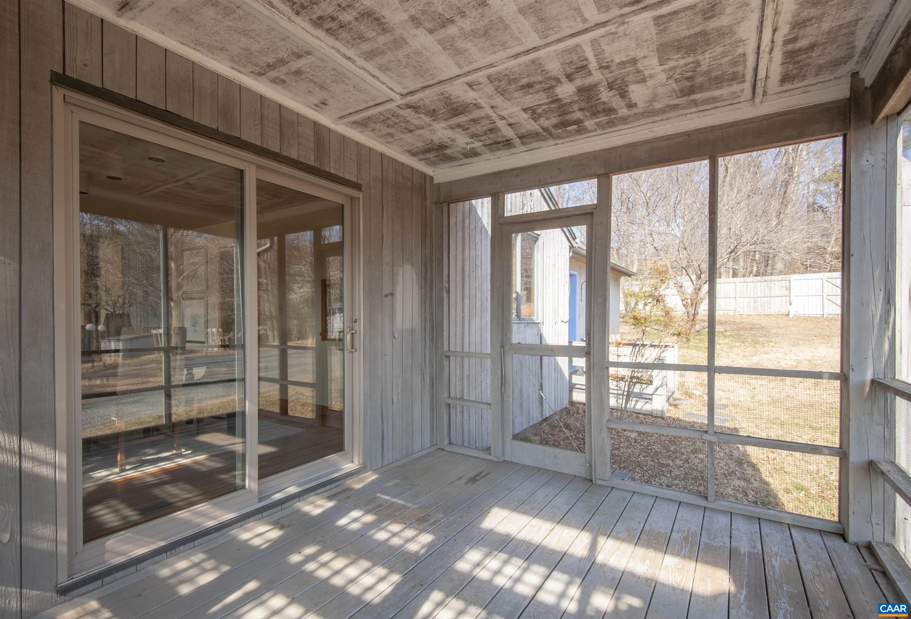 8268 DICK WOODS RD, AFTON, Virginia 22920, 3 Bedrooms Bedrooms, ,2 BathroomsBathrooms,Residential,Squirrel Hill,8268 DICK WOODS RD,674468 MLS # 674468