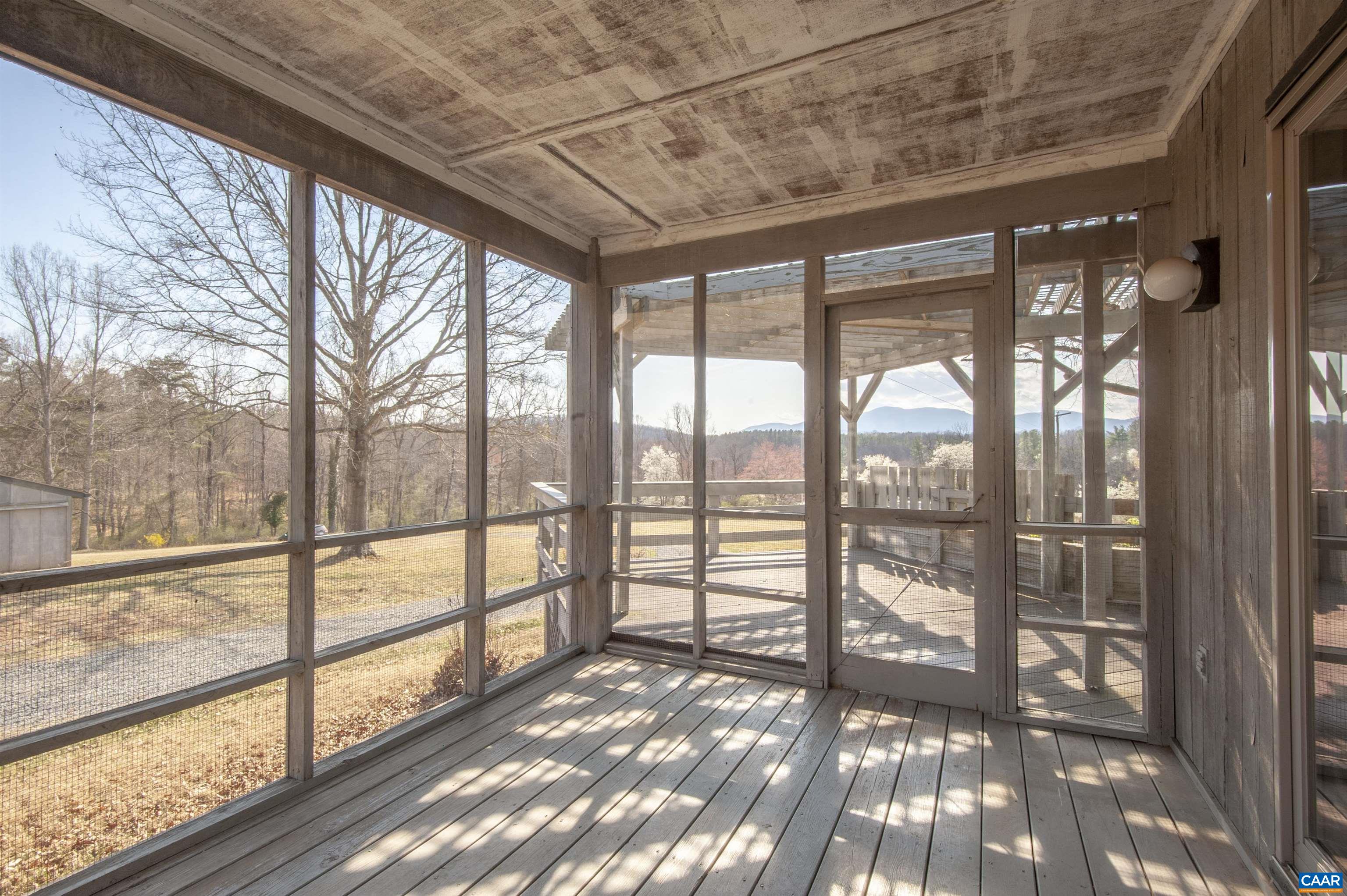 8268 DICK WOODS RD, AFTON, Virginia 22920, 3 Bedrooms Bedrooms, ,2 BathroomsBathrooms,Residential,Squirrel Hill,8268 DICK WOODS RD,674468 MLS # 674468