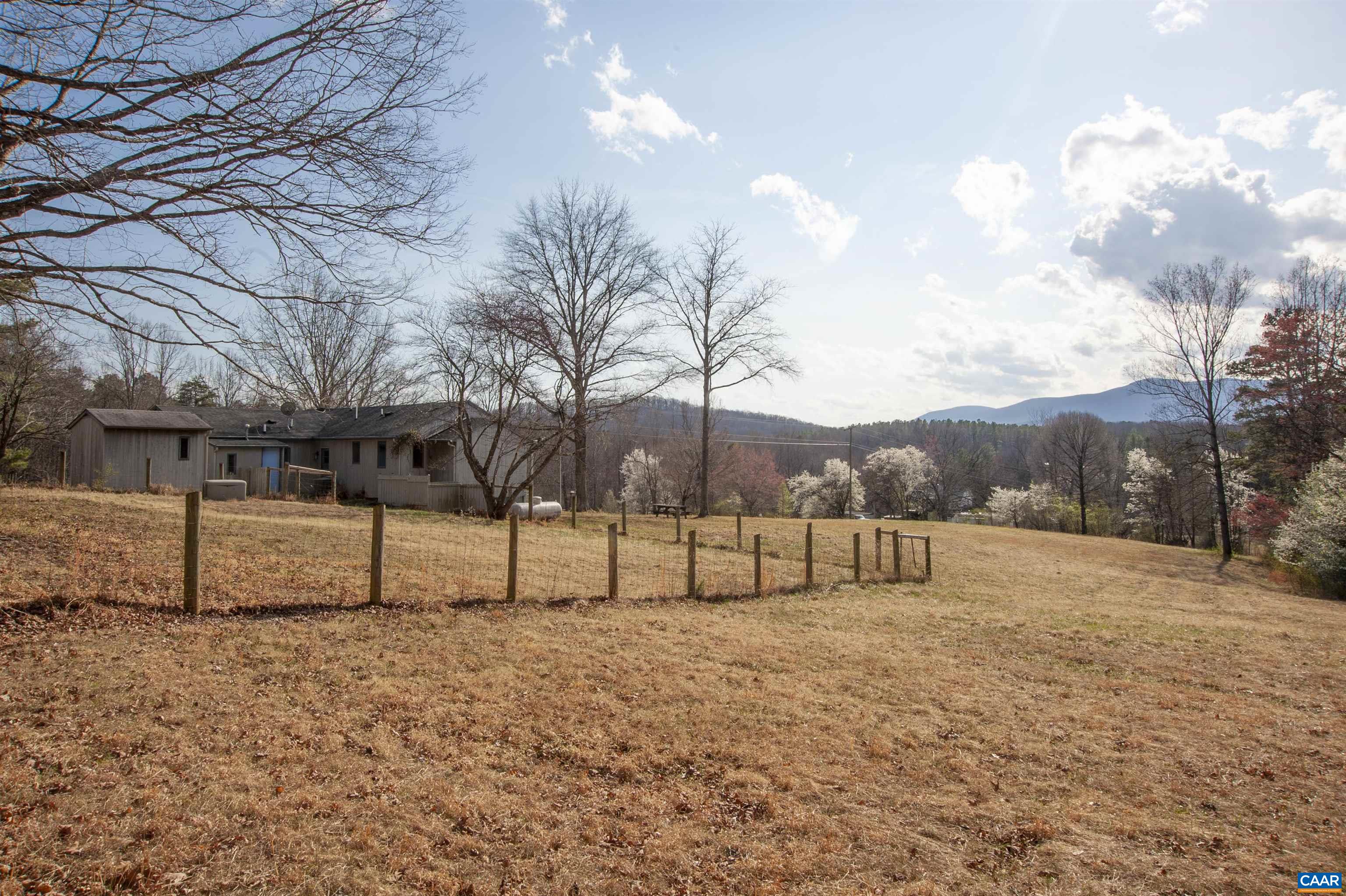 8268 DICK WOODS RD, AFTON, Virginia 22920, 3 Bedrooms Bedrooms, ,2 BathroomsBathrooms,Residential,Squirrel Hill,8268 DICK WOODS RD,674468 MLS # 674468