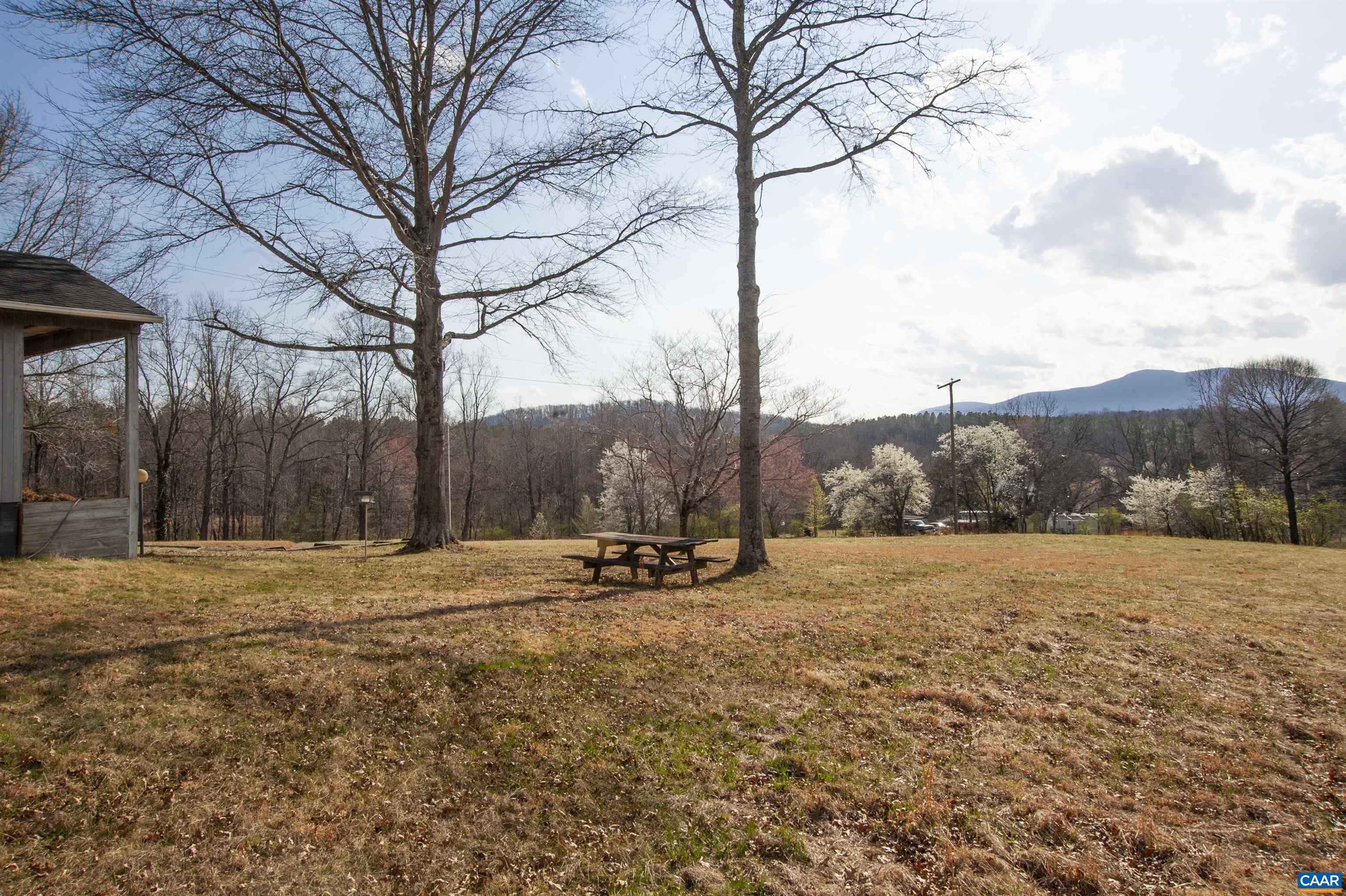 8268 DICK WOODS RD, AFTON, Virginia 22920, 3 Bedrooms Bedrooms, ,2 BathroomsBathrooms,Residential,Squirrel Hill,8268 DICK WOODS RD,674468 MLS # 674468