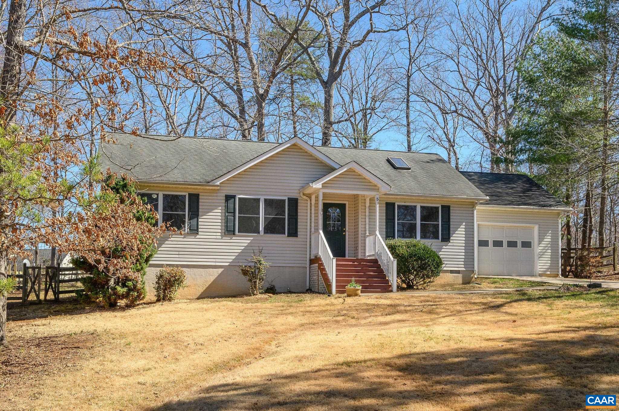 5 CHIPPEWA LN, PALMYRA, Virginia 22963, 3 Bedrooms Bedrooms, ,2 BathroomsBathrooms,Residential,5 CHIPPEWA LN,674470 MLS # 674470