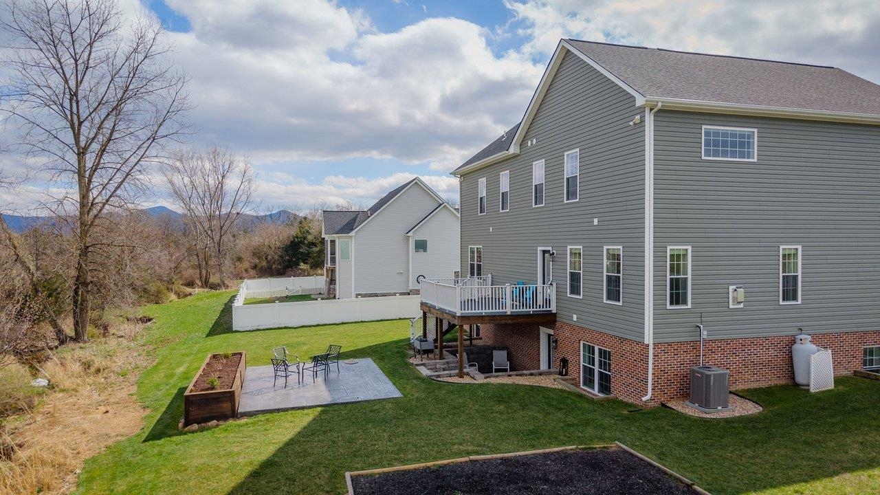 731 HIDDEN BROOK RD, MCGAHEYSVILLE, Virginia 22840, 5 Bedrooms Bedrooms, ,4 BathroomsBathrooms,Residential,731 HIDDEN BROOK RD,674499 MLS # 674499