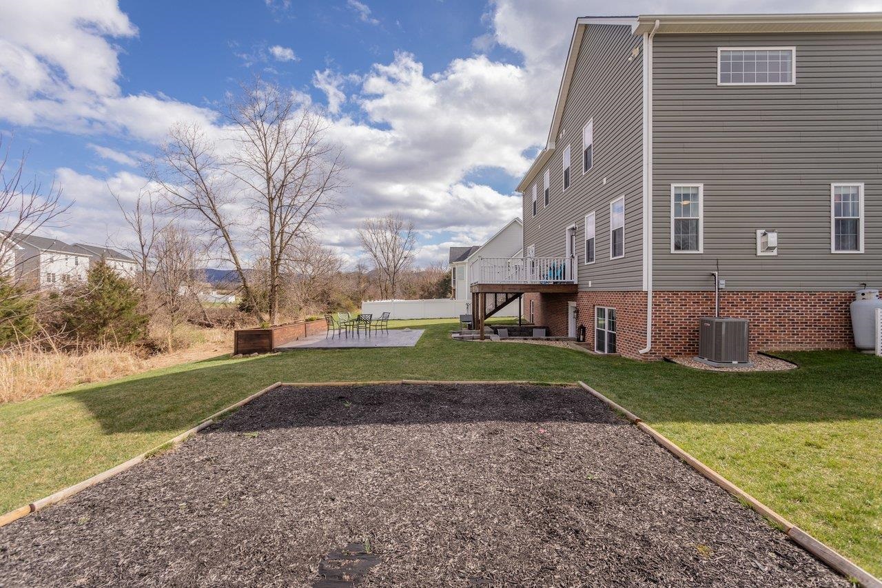 731 HIDDEN BROOK RD, MCGAHEYSVILLE, Virginia 22840, 5 Bedrooms Bedrooms, ,4 BathroomsBathrooms,Residential,731 HIDDEN BROOK RD,674499 MLS # 674499