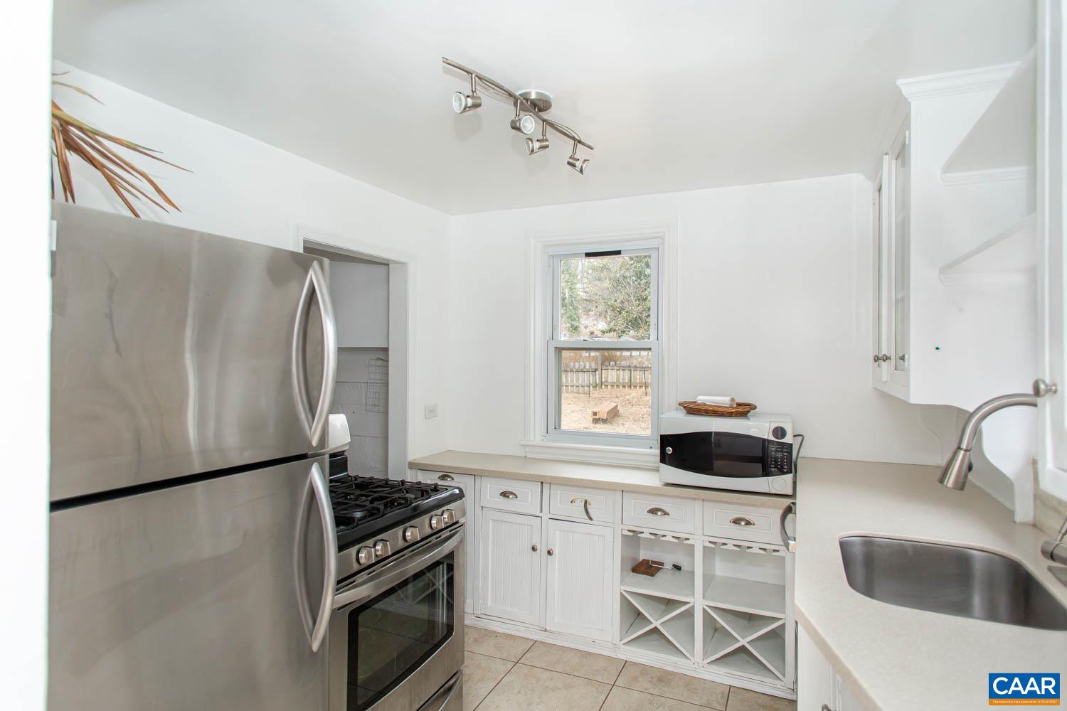 1421 CHERRY AVE, CHARLOTTESVILLE, Virginia 22903, 3 Bedrooms Bedrooms, ,1 BathroomBathrooms,Residential,1421 CHERRY AVE,674520 MLS # 674520 1421 CHERRY AVE, CHARLOTTESVILLE, Virginia 22903, 3 Bedrooms Bedrooms, ,1 BathroomBathrooms,Residential,1421 CHERRY AVE,674520 MLS # 674520