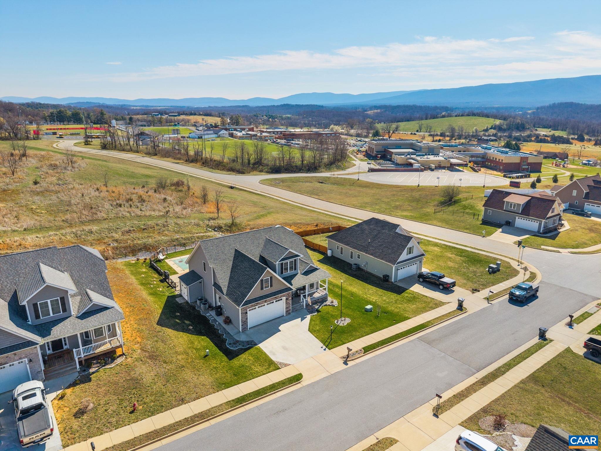 Mountain views to enjoy from the property. Mountain views to enjoy from the property.