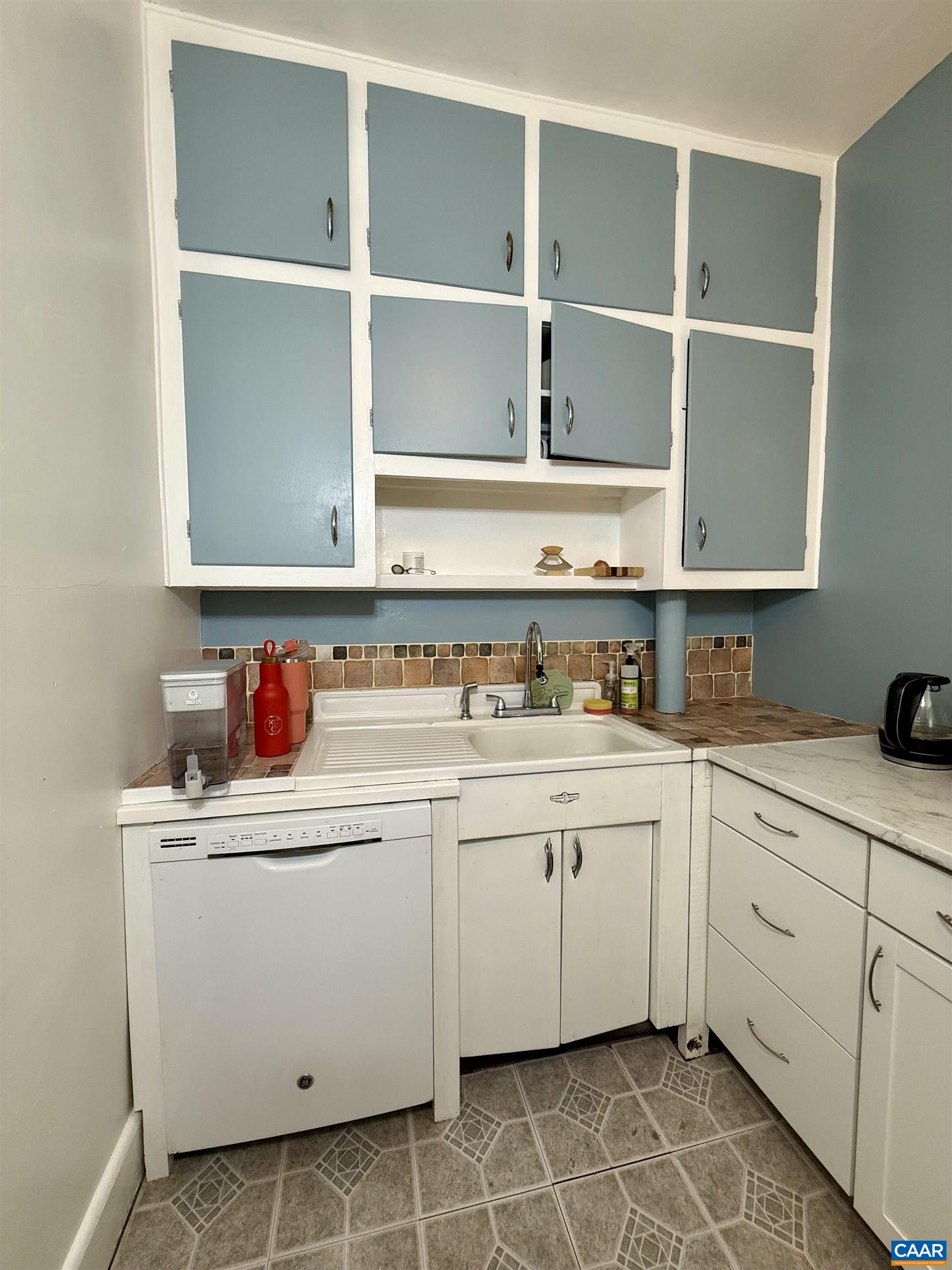 1404 EARLY ST, CHARLOTTESVILLE, Virginia 22902, 2 Bedrooms Bedrooms, ,1 BathroomBathrooms,Residential,1404 EARLY ST,674636 MLS # 674636