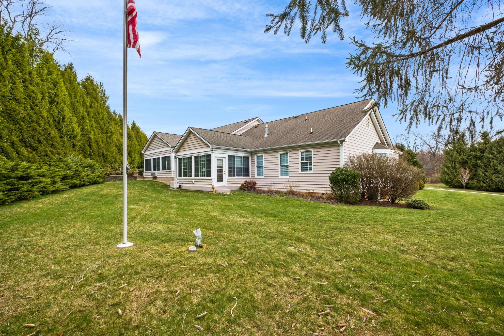 35 BUCKINGHAM COMMON, WAYNESBORO, Virginia 22980, 3 Bedrooms Bedrooms, ,2 BathroomsBathrooms,Residential,35 BUCKINGHAM COMMON,674646 MLS # 674646