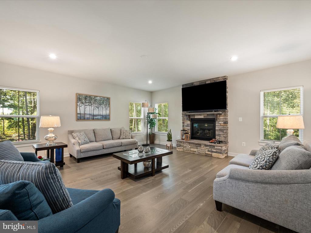 11710 SOUTHVIEW CT, SPOTSYLVANIA, Virginia 22551, 5 Bedrooms Bedrooms, ,3 BathroomsBathrooms,Residential,11710 SOUTHVIEW CT,VASP2036458 MLS # VASP2036458