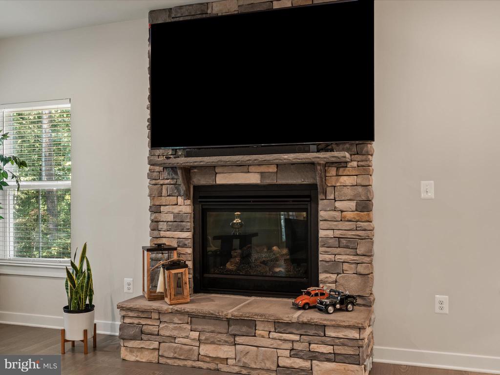 11710 SOUTHVIEW CT, SPOTSYLVANIA, Virginia 22551, 5 Bedrooms Bedrooms, ,3 BathroomsBathrooms,Residential,11710 SOUTHVIEW CT,VASP2036458 MLS # VASP2036458