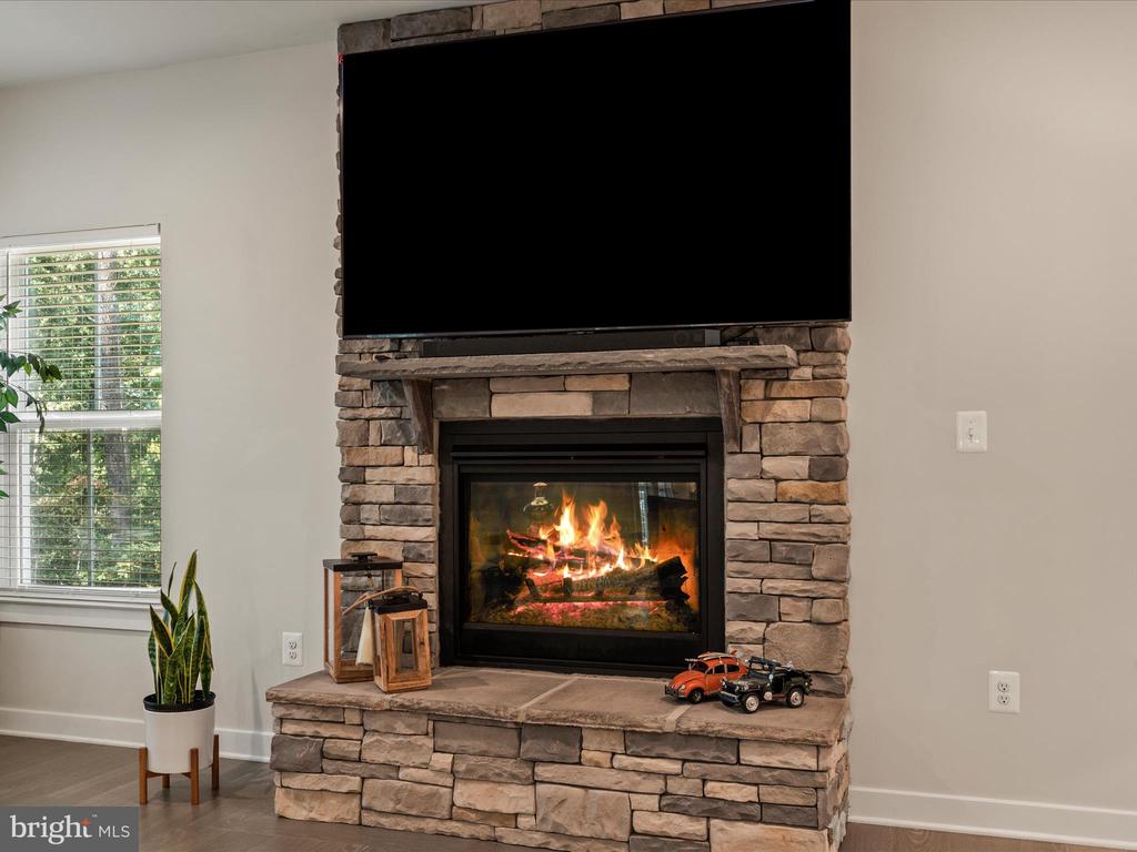 11710 SOUTHVIEW CT, SPOTSYLVANIA, Virginia 22551, 5 Bedrooms Bedrooms, ,3 BathroomsBathrooms,Residential,11710 SOUTHVIEW CT,VASP2036458 MLS # VASP2036458