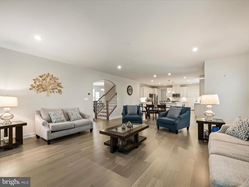 11710 SOUTHVIEW CT, SPOTSYLVANIA, Virginia 22551, 5 Bedrooms Bedrooms, ,3 BathroomsBathrooms,Residential,11710 SOUTHVIEW CT,VASP2036458 MLS # VASP2036458