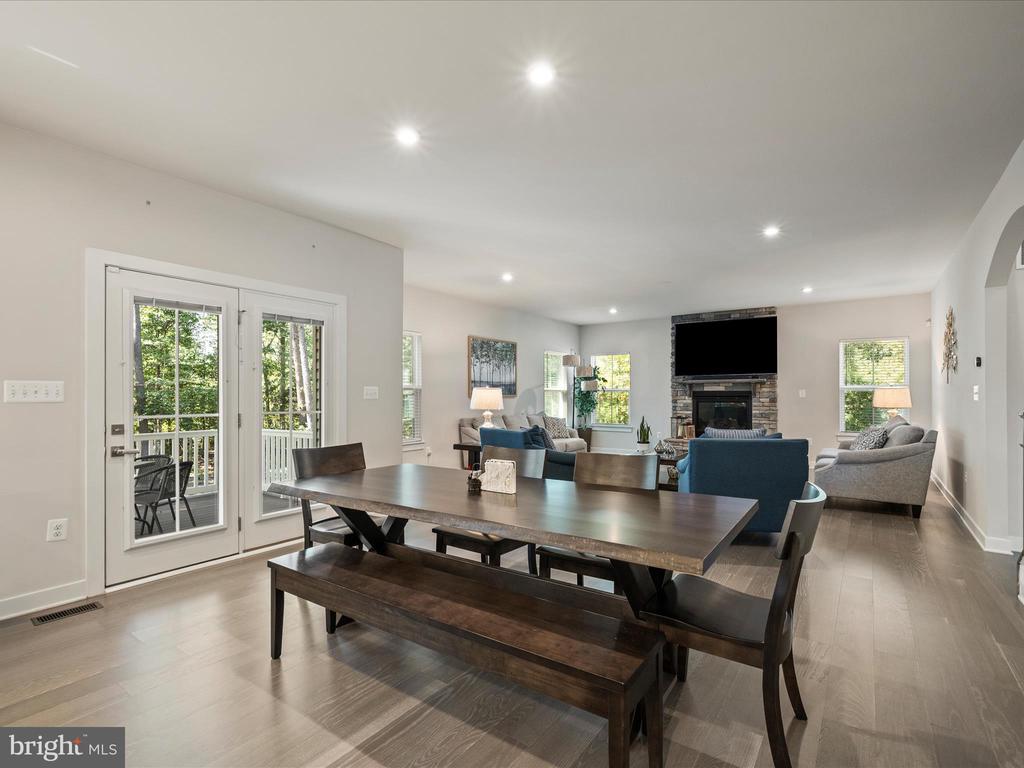 11710 SOUTHVIEW CT, SPOTSYLVANIA, Virginia 22551, 5 Bedrooms Bedrooms, ,3 BathroomsBathrooms,Residential,11710 SOUTHVIEW CT,VASP2036458 MLS # VASP2036458