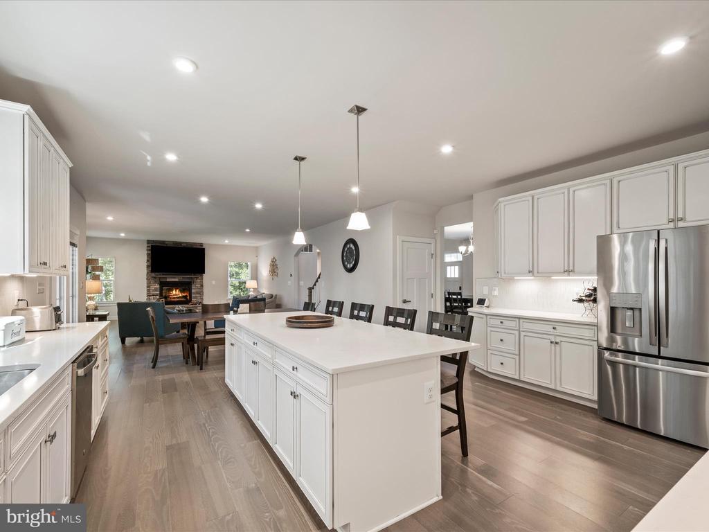 11710 SOUTHVIEW CT, SPOTSYLVANIA, Virginia 22551, 5 Bedrooms Bedrooms, ,3 BathroomsBathrooms,Residential,11710 SOUTHVIEW CT,VASP2036458 MLS # VASP2036458