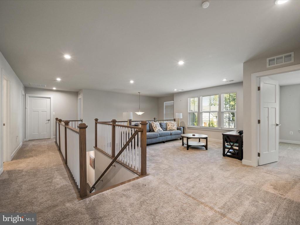 11710 SOUTHVIEW CT, SPOTSYLVANIA, Virginia 22551, 5 Bedrooms Bedrooms, ,3 BathroomsBathrooms,Residential,11710 SOUTHVIEW CT,VASP2036458 MLS # VASP2036458