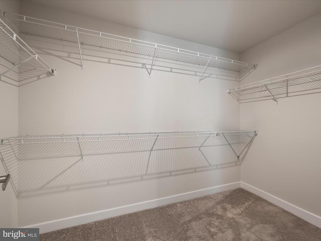 11710 SOUTHVIEW CT, SPOTSYLVANIA, Virginia 22551, 5 Bedrooms Bedrooms, ,3 BathroomsBathrooms,Residential,11710 SOUTHVIEW CT,VASP2036458 MLS # VASP2036458