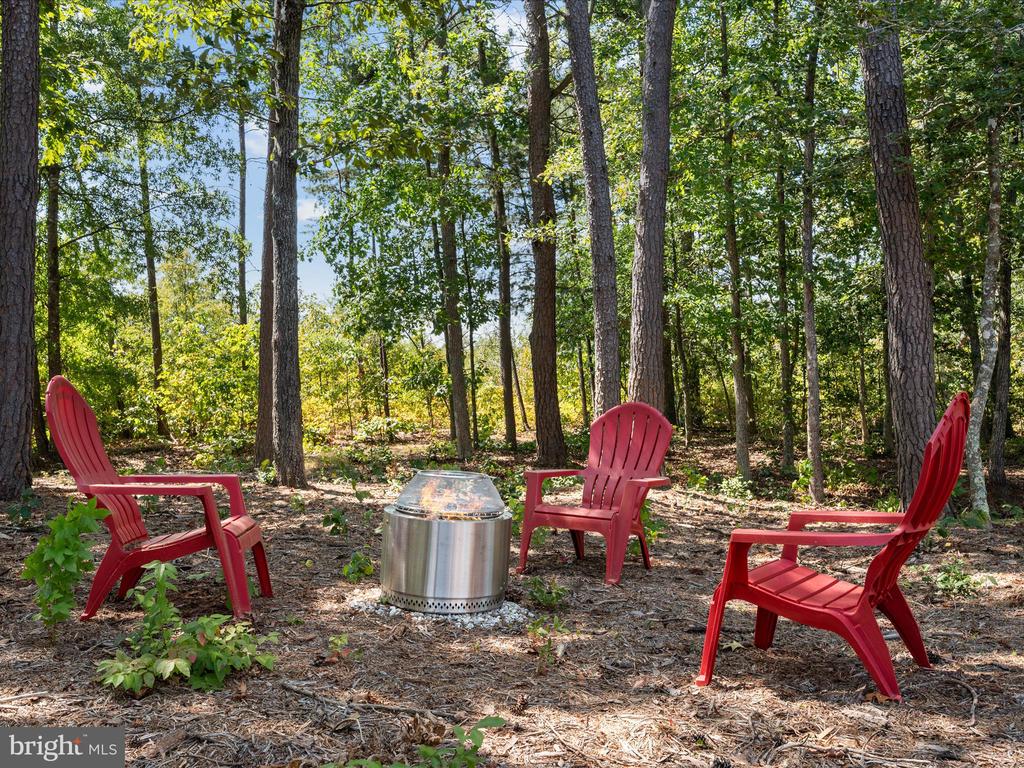 11710 SOUTHVIEW CT, SPOTSYLVANIA, Virginia 22551, 5 Bedrooms Bedrooms, ,3 BathroomsBathrooms,Residential,11710 SOUTHVIEW CT,VASP2036458 MLS # VASP2036458