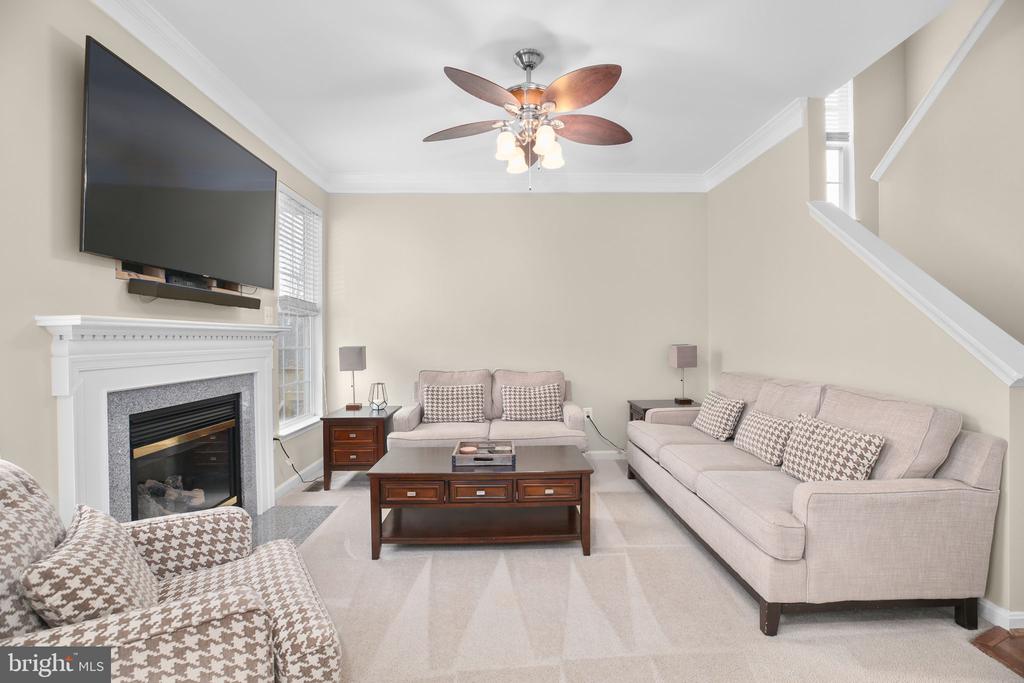 6112 HOT SPRING LN, FREDERICKSBURG, Virginia 22407, 3 Bedrooms Bedrooms, ,3 BathroomsBathrooms,Residential,6112 HOT SPRING LN,VASP2039386 MLS # VASP2039386