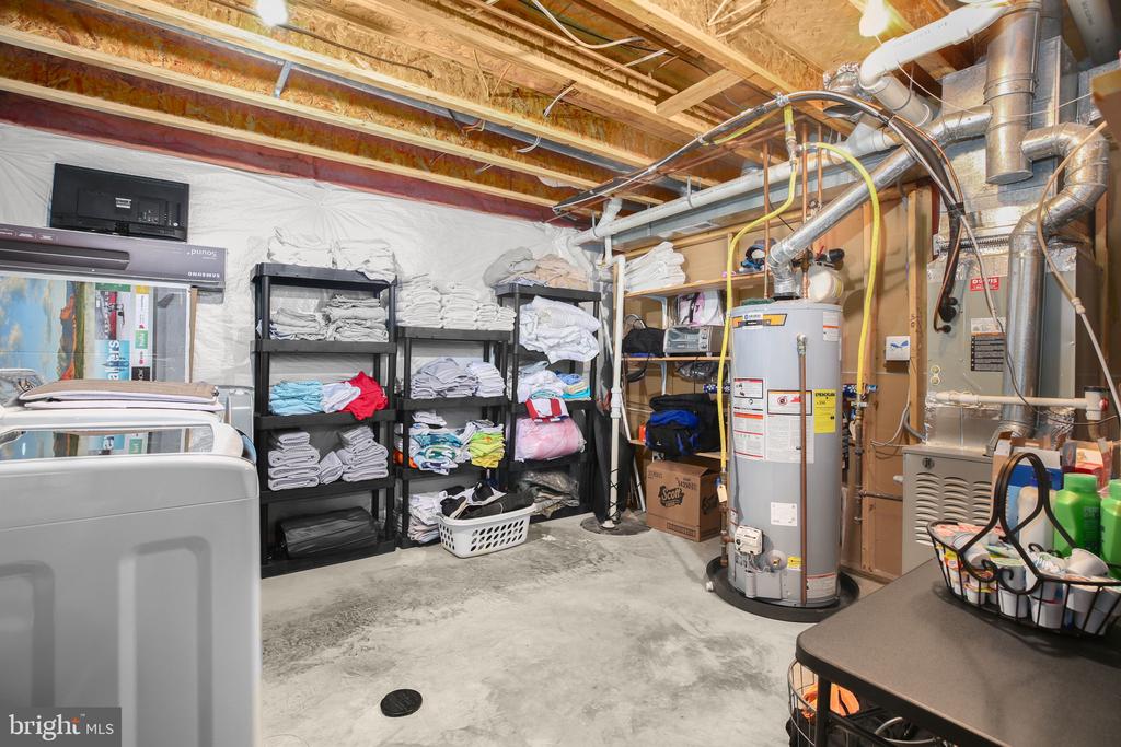 6112 HOT SPRING LN, FREDERICKSBURG, Virginia 22407, 3 Bedrooms Bedrooms, ,3 BathroomsBathrooms,Residential,6112 HOT SPRING LN,VASP2039386 MLS # VASP2039386