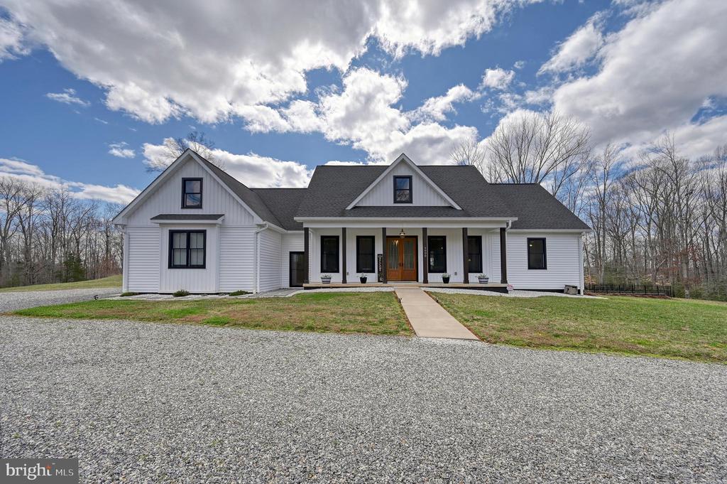 4600 MAGNOLIA HARBOUR DR, SPOTSYLVANIA, Virginia 22551, 3 Bedrooms Bedrooms, ,2 BathroomsBathrooms,Residential,4600 MAGNOLIA HARBOUR DR,VASP2039848 MLS # VASP2039848