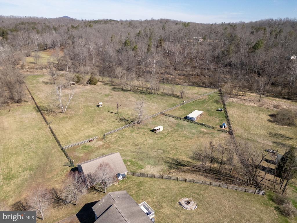 7541 EGGBORNSVILLE RD, RIXEYVILLE, Virginia 22737, 3 Bedrooms Bedrooms, ,2 BathroomsBathrooms,Residential,7541 EGGBORNSVILLE RD,VACU2013000 MLS # VACU2013000