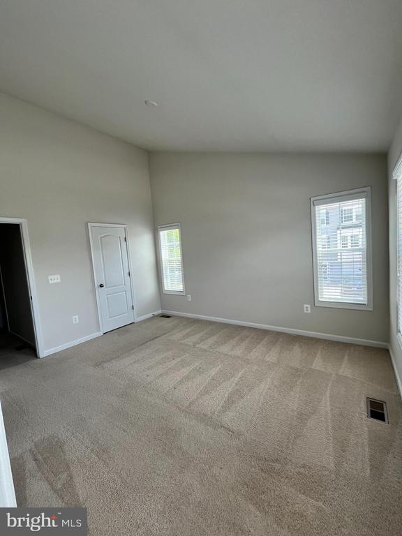 12102 BOWLING FARM CT, FREDERICKSBURG, Virginia 22407, 3 Bedrooms Bedrooms, ,2 BathroomsBathrooms,Residential,12102 BOWLING FARM CT,VASP2040154 MLS # VASP2040154