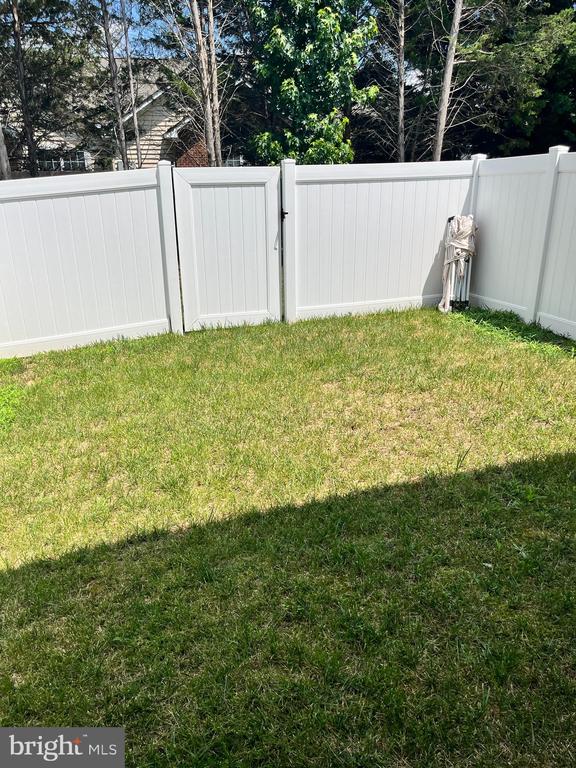 12102 BOWLING FARM CT, FREDERICKSBURG, Virginia 22407, 3 Bedrooms Bedrooms, ,2 BathroomsBathrooms,Residential,12102 BOWLING FARM CT,VASP2040154 MLS # VASP2040154